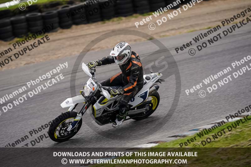 enduro digital images;event digital images;eventdigitalimages;lydden hill;lydden no limits trackday;lydden photographs;lydden trackday photographs;no limits trackdays;peter wileman photography;racing digital images;trackday digital images;trackday photos
